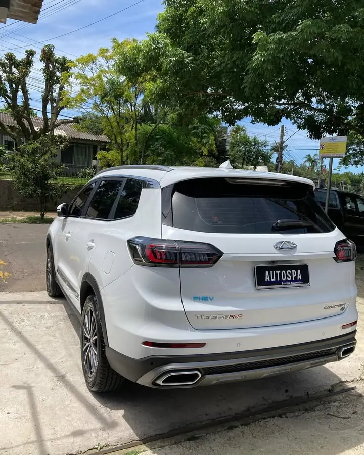 Traseira de Chery Tiggo 8 Pro branco